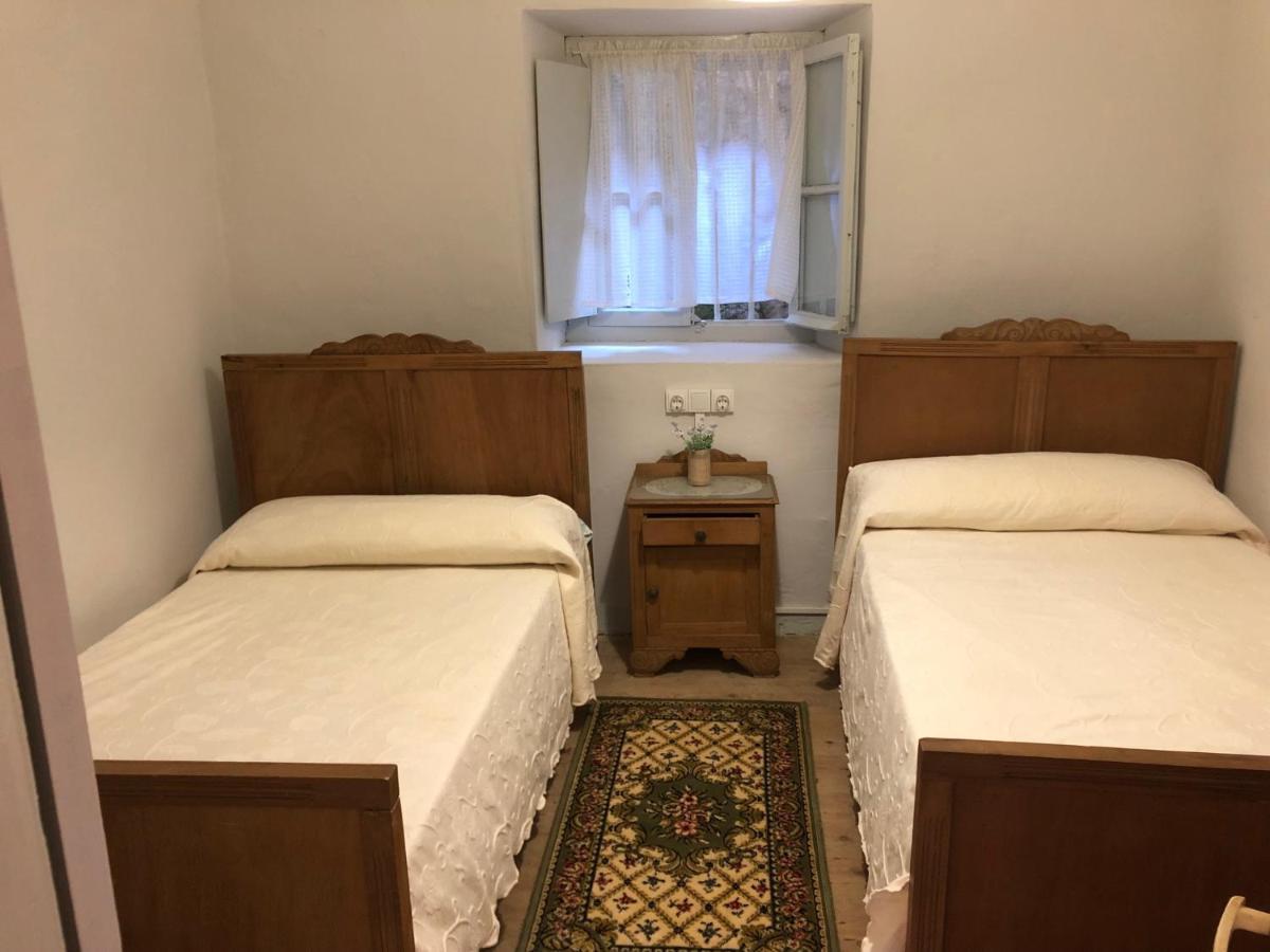 El Requexu De Rales Villa Rales  Kültér fotó