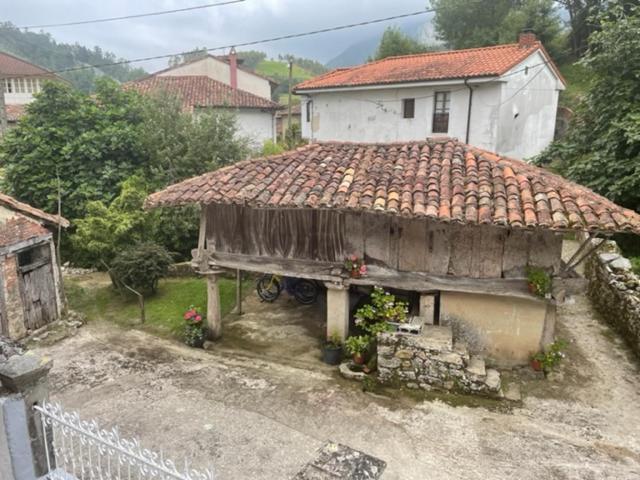 El Requexu De Rales Villa Rales  Kültér fotó